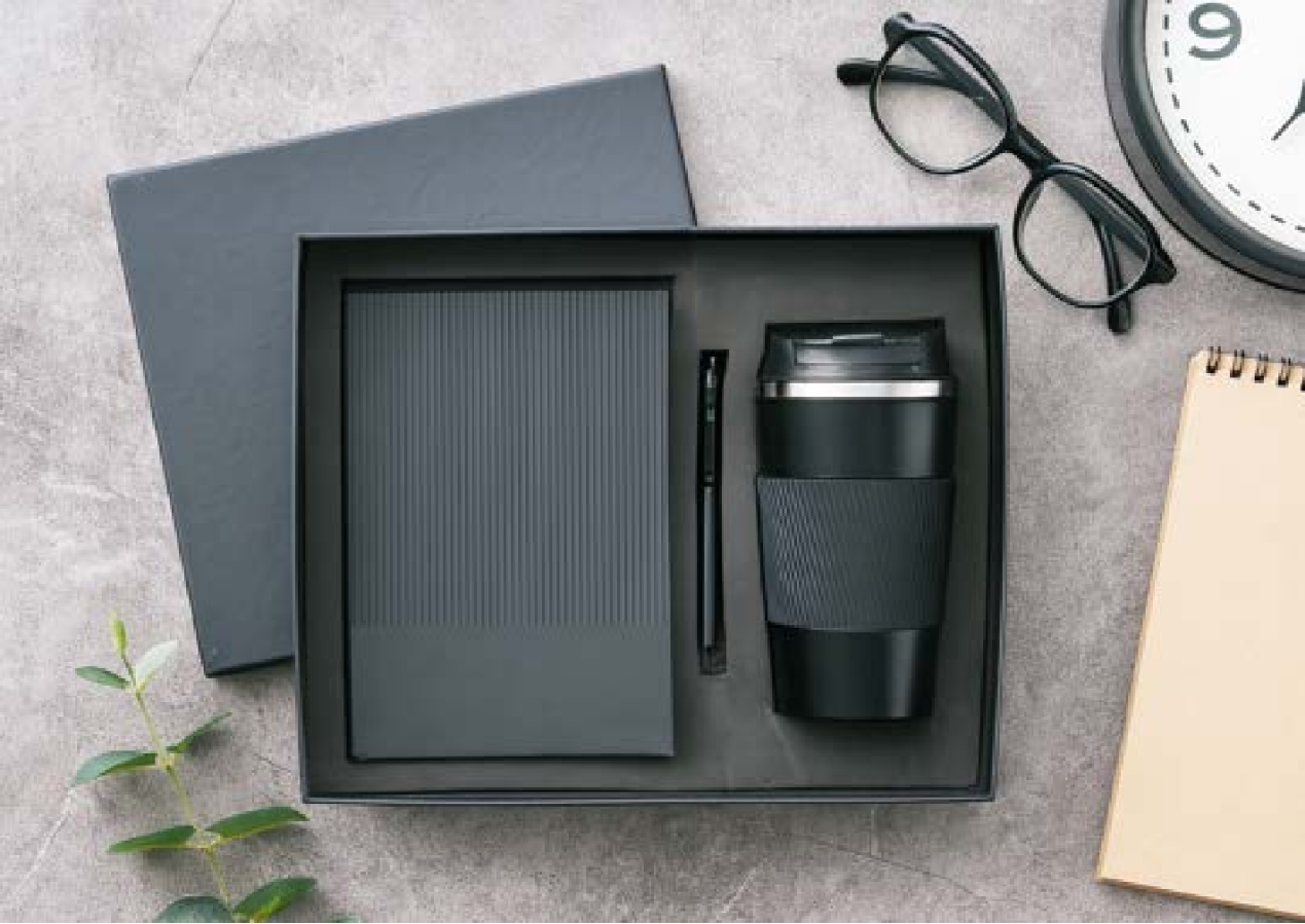 Charcoal Fluted Executive Notebook & Travel Mug Kit